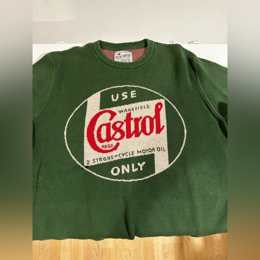 Men’s size LARGE Lucky brand sweater